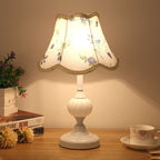 Nordic Vintage Floral Glass Fabric 1-Light Table Lamp Lumendat