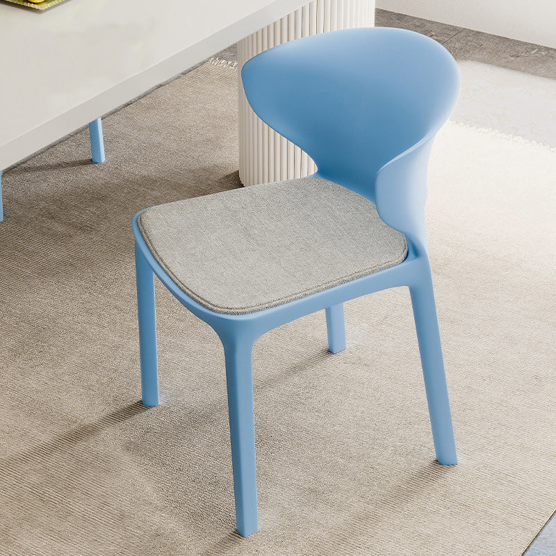 Contemporary Scandinavian PP Plastic Square Ergonomivally Design Stackable Dining Chair Backrest For Dining Room DFM-F