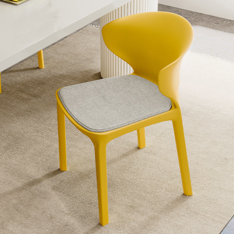 Contemporary Scandinavian PP Plastic Square Ergonomivally Design Stackable Dining Chair Backrest For Dining Room