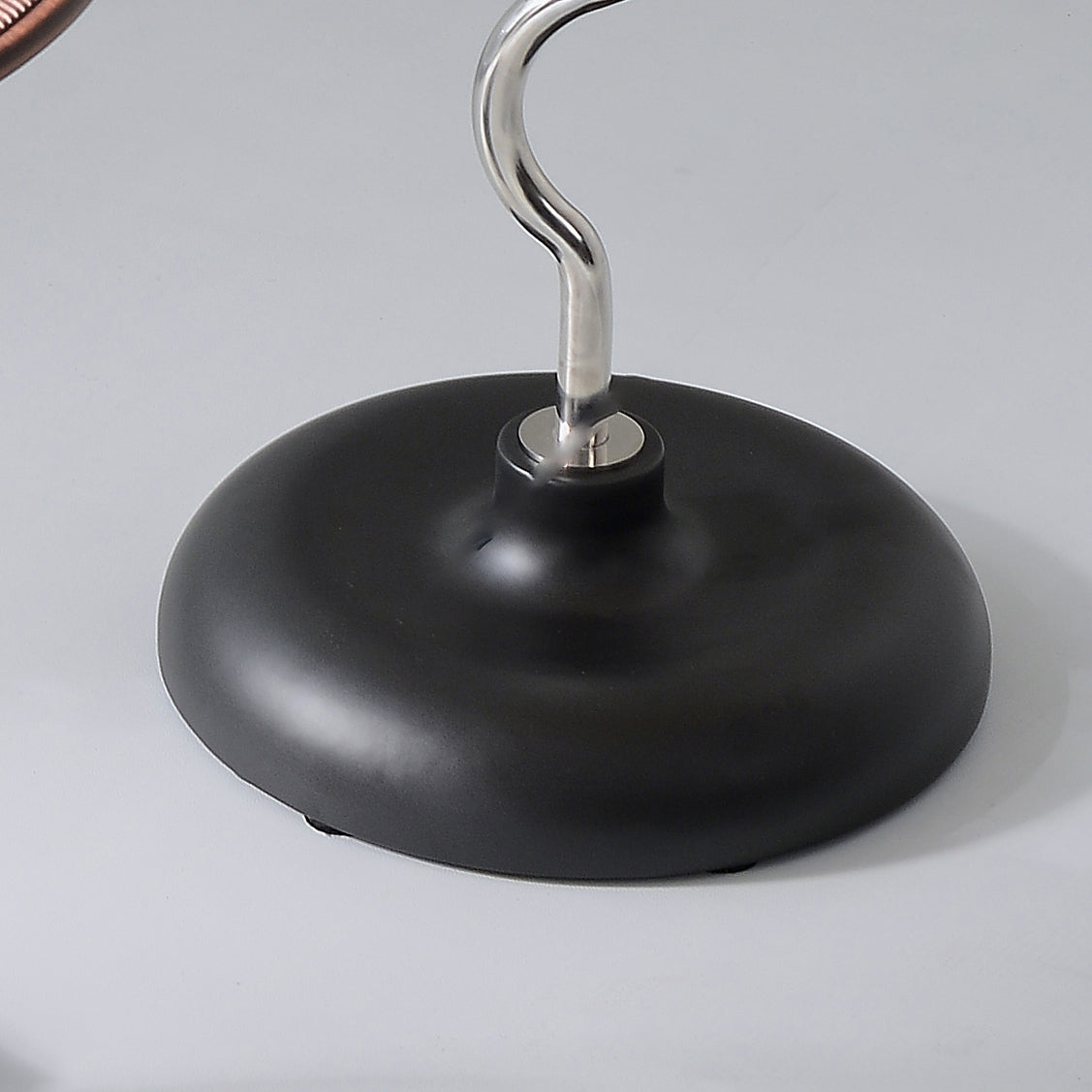 Artistic Round Curved Stem Wood Stainless Steel End Table - Vintage Classic Accent Table For Living Room Lumendat