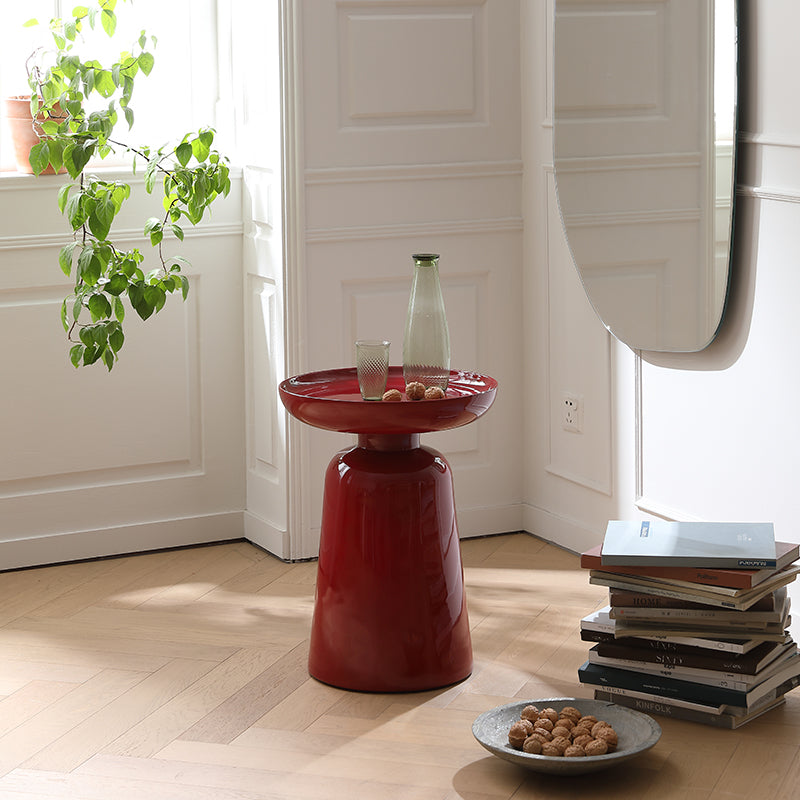 Sculptural Round Fiberglass End Table - Scandinavian Glossy Red Side Table For Living Room Lumendat
