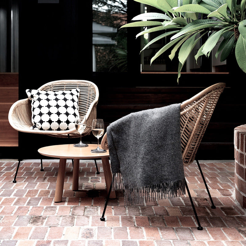 Durable Rattan & Iron Frame Armchair - Lightweight Versatile Chair For Garden Lumendat
