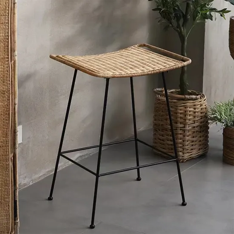 Curved-Seat Rattan Bar Stool - Lightweight Rattan Weaving Backless Stool For Dining Room Lumendat