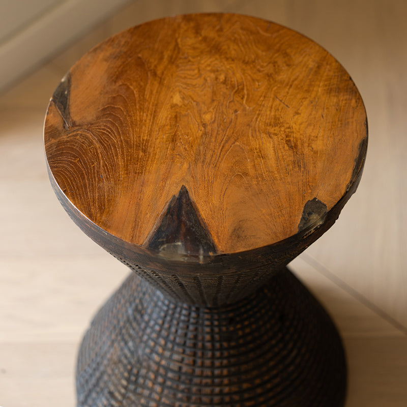 Traditional Sculptural Hourglass Coffee Table - Teak Wood Handmade Statement End Table For Living Room Lumendat