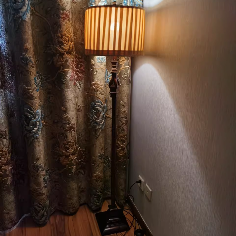 Modern European Retro Pleated Fabric 1-Light Standing Floor Lamp Lumendat